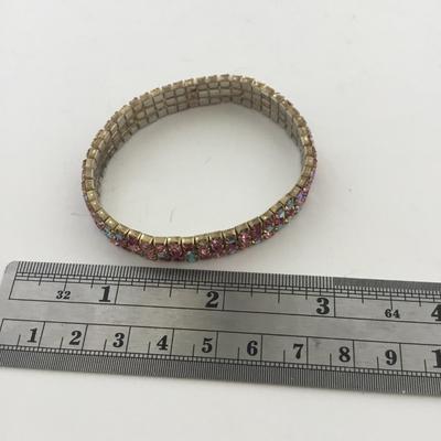 Pink rhinestone stretchy bracelet