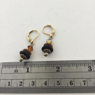 Gold tone dangle fashion earrings