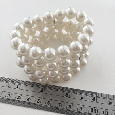 White beaded multilayer fashion bracelet