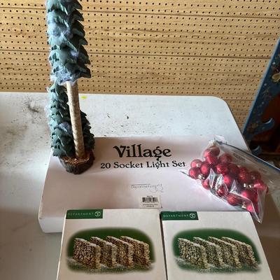 Department 56 Village accessories