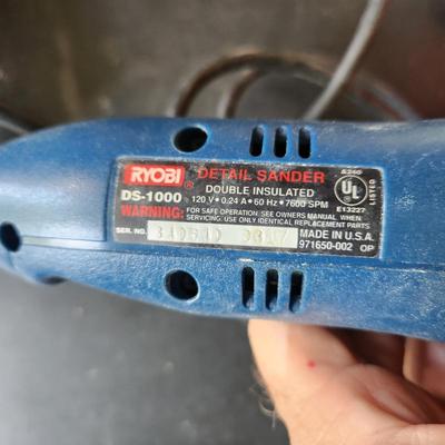 Tool Box with Sanders Ryobi DS-1000, DeWalt D26453, Porter Cable 333 5" Random Orbit Sander Tested