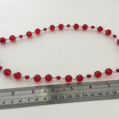 Red beaded fashion necklace