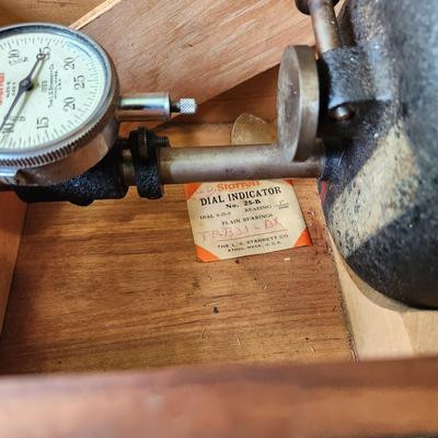 Starrett Inspector's Dial Bench Gage No. 654 25-B