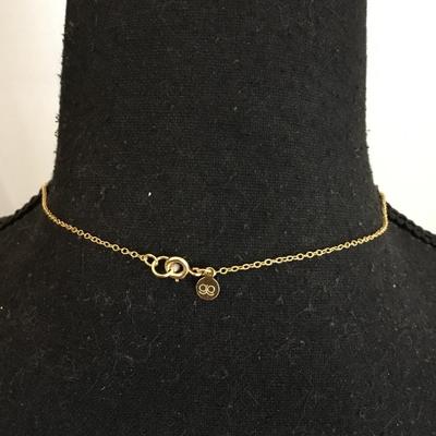 Beautiful gold tone star necklace