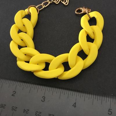 Cute chunky yellow chain link bracelet