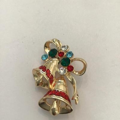 Very nice, Gold tone, multi colored rhinestone Christmas lapel pin brooch