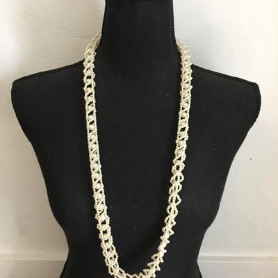 Vintage faux pearl necklace