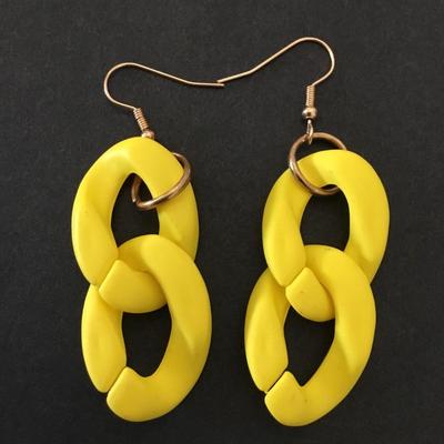 Cute, yellow, chain-link statement earrings