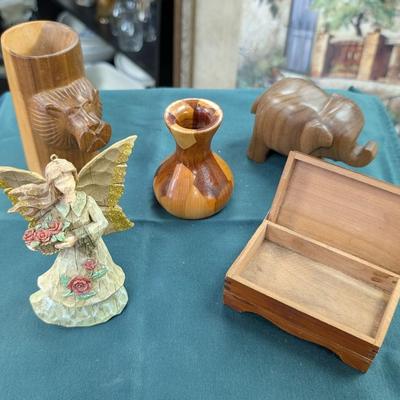 Sale Photo Thumbnail #100: Wooden box, elephant, vase....and angel.