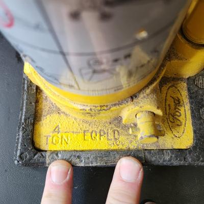 Ford Yellow OEM Superduty 4 Ton Bottle Jack