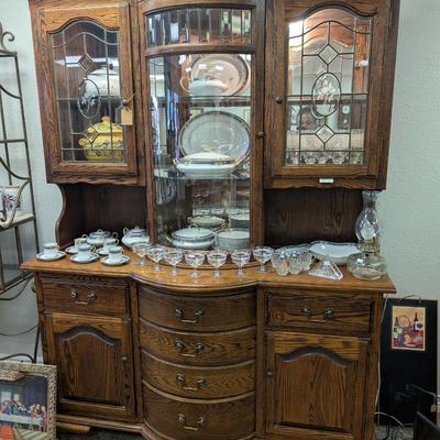 Sale Photo Thumbnail #111: Contents not included - Beautiful Solid Oak China Hutch - Heavy, bring help