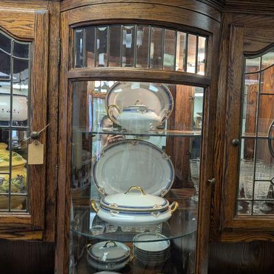 Sale Photo Thumbnail #110: Contents not included - Beautiful Solid Oak China Hutch - Heavy, bring help