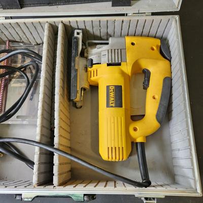 DeWalt DW321 Heavy-Duty 6.5 Amp Variable Speed Corded Jig Saw W Case Tested