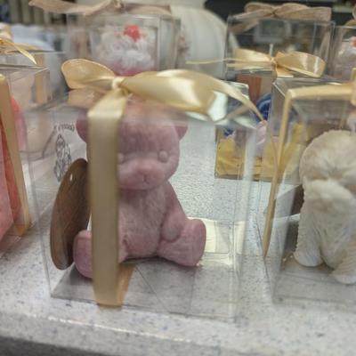Sale Photo Thumbnail #119: New Candle