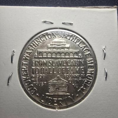 UNC 1946 BOOKER T WASHINGTON HALF DOLLAR