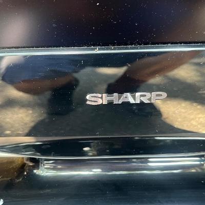 Sharp TV Aquos model LC32D43U