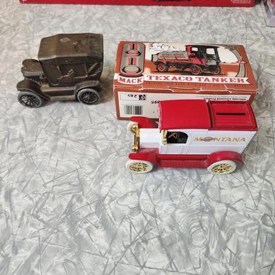 3 Metal Toy Banks Mack Texaco tanker, Montana