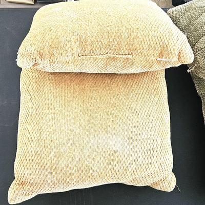 Green/Gold Pillow Lot