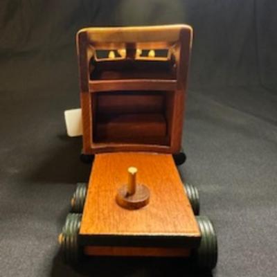 NICE! HANDCRAFTED WOODEN SEMI TRUCK AND TRAILER