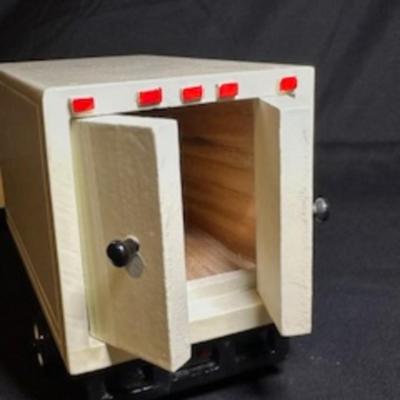 HANDCRAFTED WOODEN BOX TRUCK