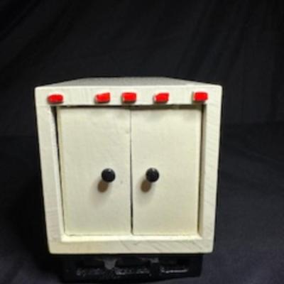 HANDCRAFTED WOODEN BOX TRUCK