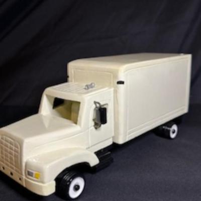 HANDCRAFTED WOODEN BOX TRUCK
