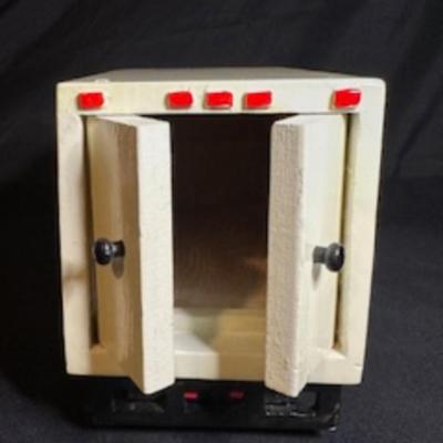 HANDCRAFTED WOODEN BOX TRUCK