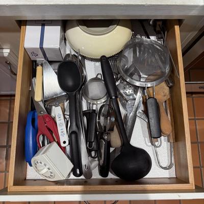 478 Kitchen Utensils