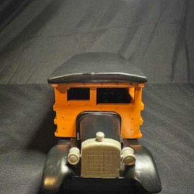 HANDCRAFTED WOODEN SCHOOL BUS