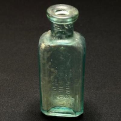 ANTIQUE BOTTLES