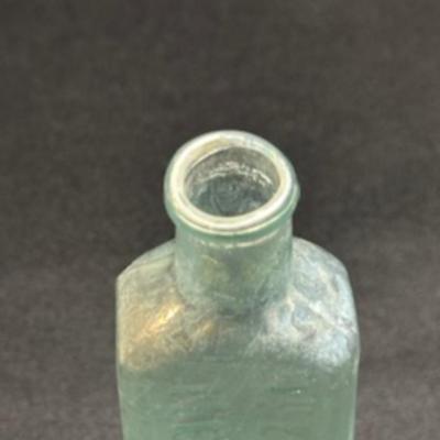 ANTIQUE BOTTLES