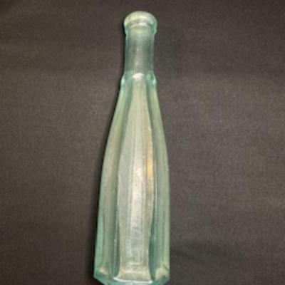 ANTIQUE BOTTLES