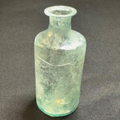 ANTIQUE BOTTLES