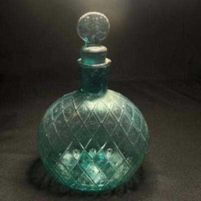 MORE ANTIQUE BOTTLES