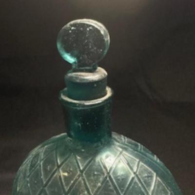 MORE ANTIQUE BOTTLES