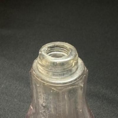 SMALLER ANTIQUE BOTTLES AND SHAKERS