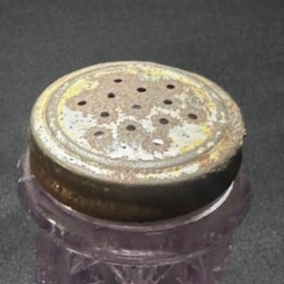SMALLER ANTIQUE BOTTLES AND SHAKERS