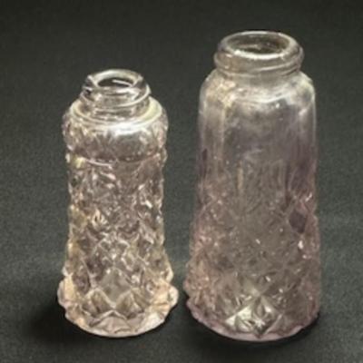 SMALLER ANTIQUE BOTTLES AND SHAKERS