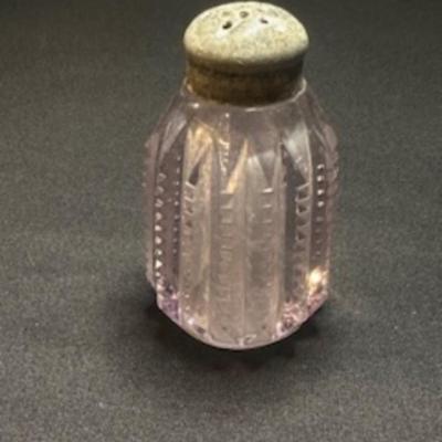 SMALLER ANTIQUE BOTTLES AND SHAKERS
