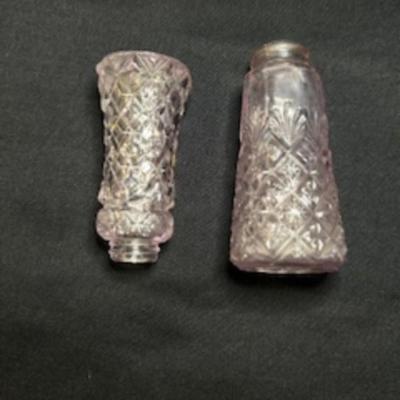 SMALLER ANTIQUE BOTTLES AND SHAKERS