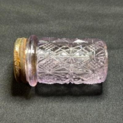 SMALLER ANTIQUE BOTTLES AND SHAKERS