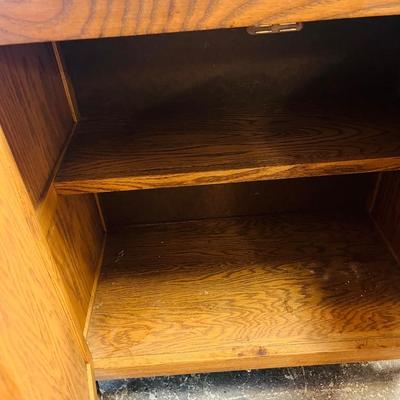 Storage/Bar Cabinet. (Wood)