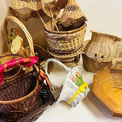 Wicker Baskets/ Items