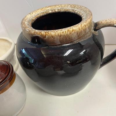 Gourmet Brown Drip Bean Pot /MCM Pitcher
