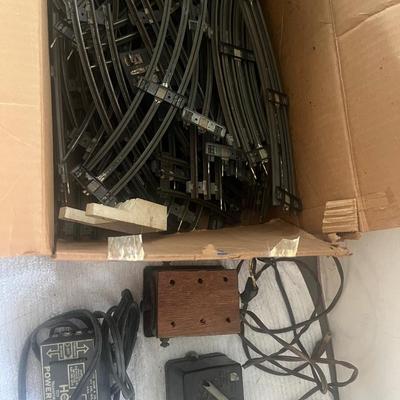 H.O Scale Transformers Power Pack & curve/straight tracks.