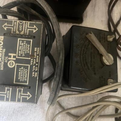 H.O Scale Transformers Power Pack & curve/straight tracks.