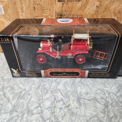 2 Die cast Cars 1914 Model T Fire Engine, 1932 Ford Car