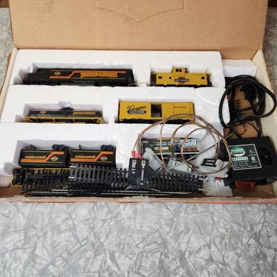 Harley Davidson Motor Cycle HO Train set Model Power untested