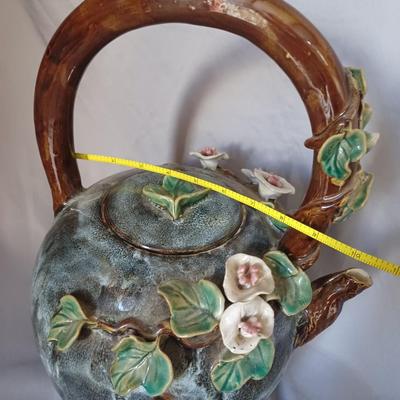 Sale Photo Thumbnail #48: Large ceramic with flowers Japanese Teapot