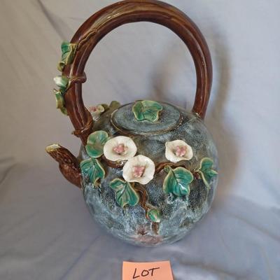Sale Photo Thumbnail #56: Large ceramic with flowers Japanese Teapot